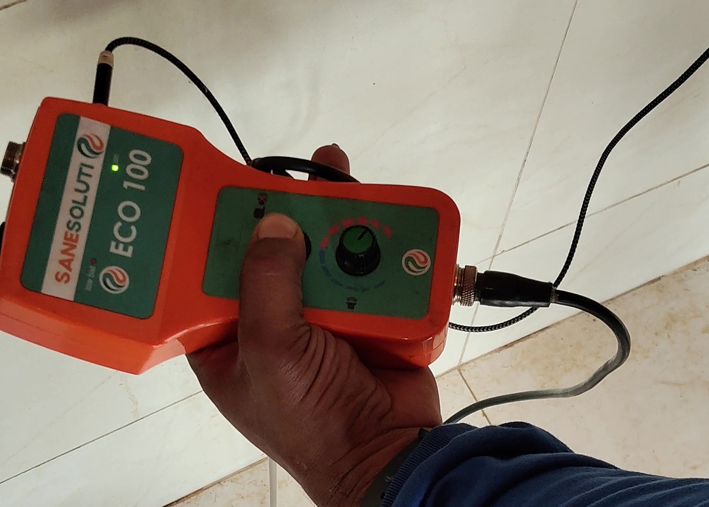 Equipamento utilizado para localizar vazamento