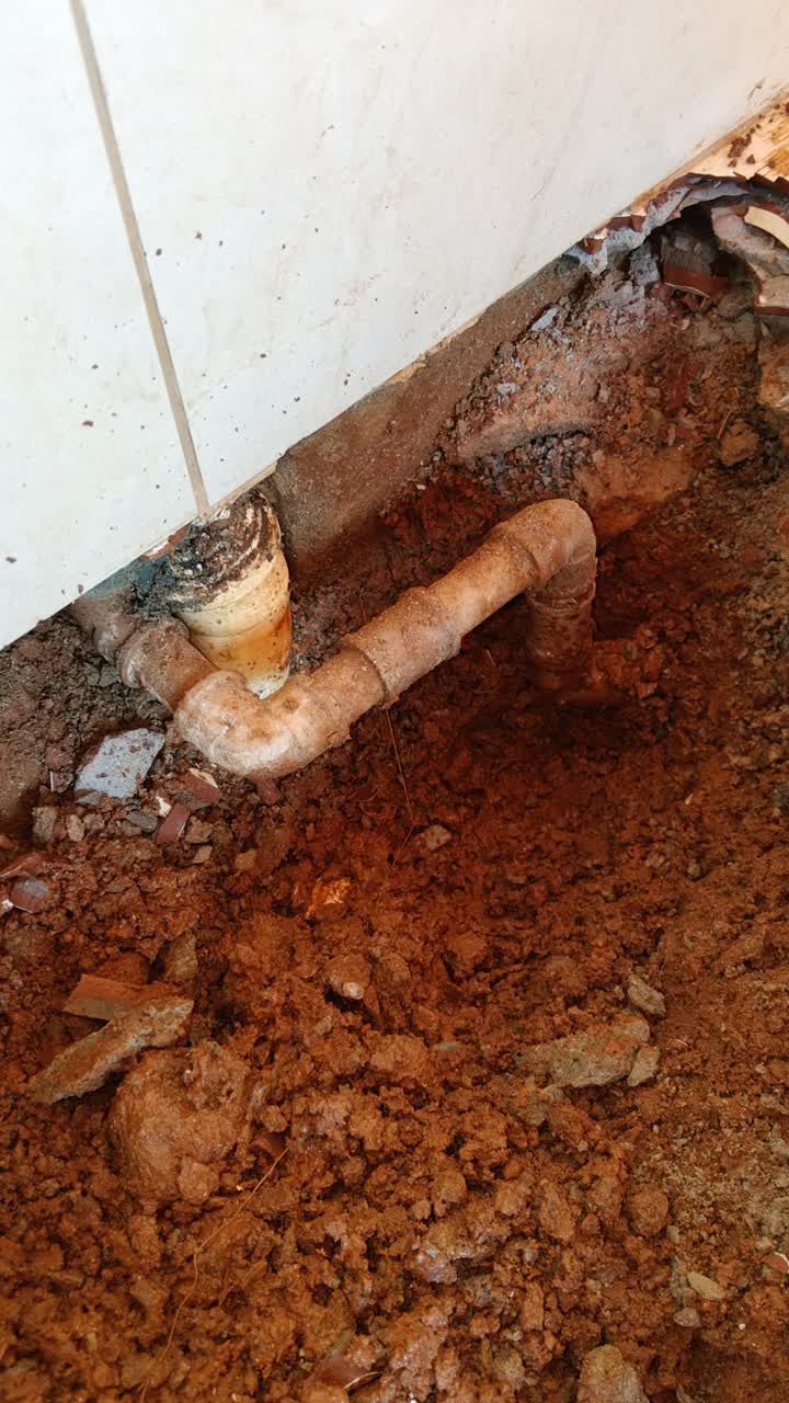 Tubulação antes do reparo