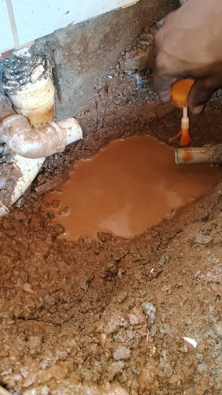 Tubulação durante o reparo